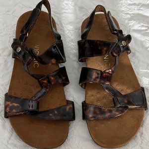Ladies Vionic comfort sandals size 9